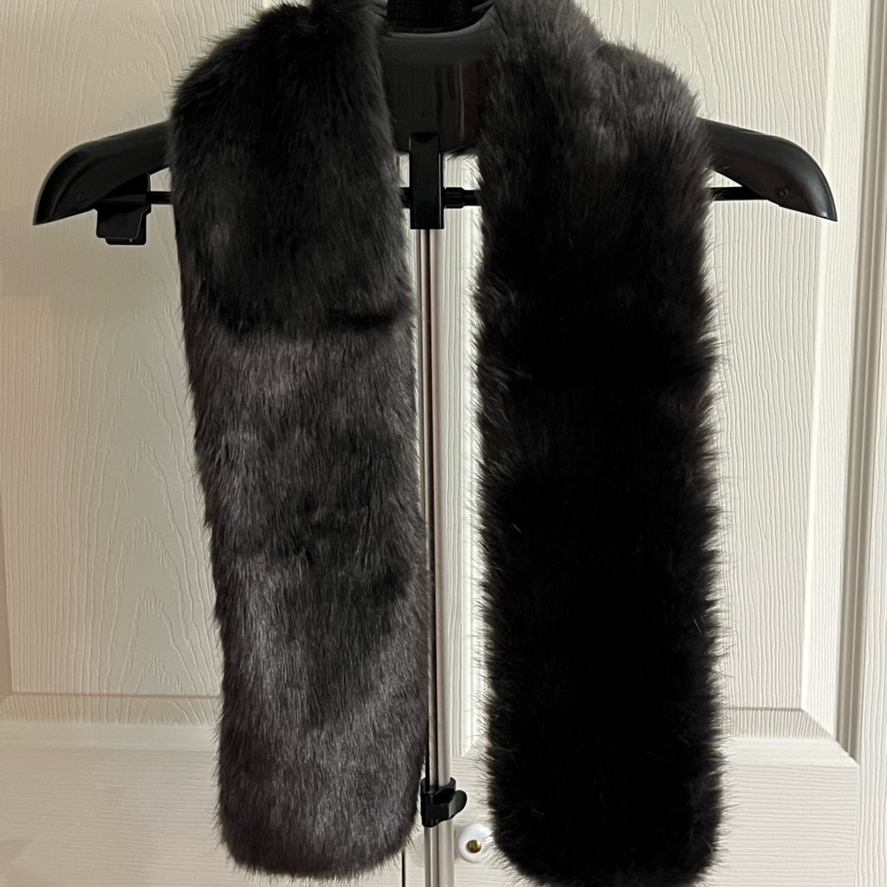 Loft Faux Fur Scarf